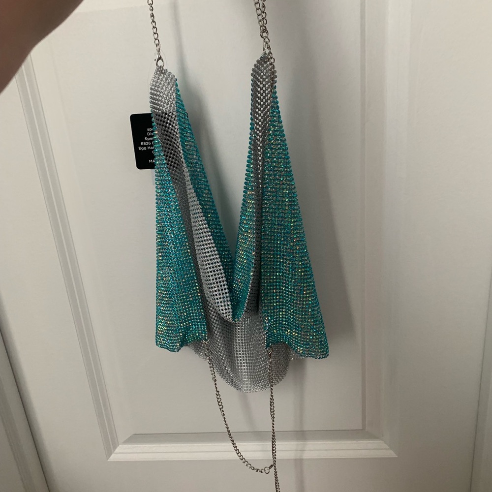 Turquoise Drape Chain Top - Picture 5 of 6